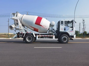 รถผสมคอนกรีต Dongfeng 4X2 4 คิวบิก รถผสมคอนกรีตใหม่ จัดส่งตรงจากโรงงานสำหรับตลาดแอฟริกา - Product Image 6