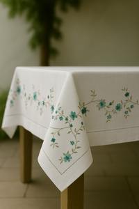 Mantel de Lino Azul con Diseño de Rosas Trepadoras |   Mantel de Lino 100% Natural de Primera Calidad, Ecológico y Reutilizable, con Elegante Diseño Floral de Rosas - Product Image 2