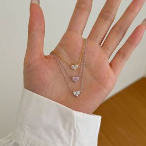 Collares con Colgante de Corazón Pequeño en Plata S925 con Baño de Rodio y Oro de 18K, Diseño Minimalista Dylam, Joyería de Moda con Circonia 5A - Product Image 2