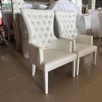Chaise de trône d'hôtel en cuir blanc avec fauteuil, style moderne, idéale pour les banquets et les salles de mariage