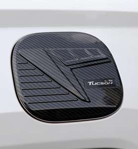 Cubierta de fibra de carbono para tanque de combustible de coche, embellecedor de tapa para Hyundai <span class=keywords><strong>Tucson</strong></span> nx4 2021 <span class=keywords><strong>2022</strong></span> 2023 2024, accesorios exteriores, estilo automático - Product Image 4