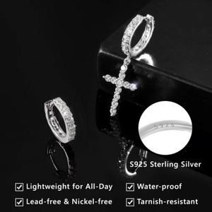 Pendientes de Aro con Colgante de Cruz, Zirconia Redonda con Corte Princesa, Engaste de Garras, Chapado en Oro de 14K, Joyería Religiosa para Mujer - Product Image 2