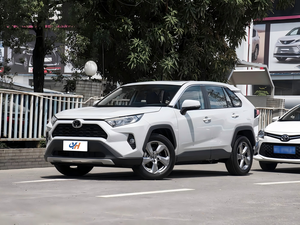 <span class=keywords><strong>Toyota</strong></span> <span class=keywords><strong>RAV4</strong></span> 2022 2.0L CVT FWD Edizione Fashion Premium, SUV Usato, 126kW 171cv, Efficiente nei Consumi, Sicurezza Intelligente, Auto Familiare - Product Image 1