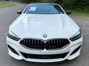 รถยนต์ปี 2019 ซีรีส์ 8 รุ่น M850i XDrive ขับเคลื่อนสี่ล้อ แบบเปิดประทุน 2 ประตู เบาะหนัง กล้องมองหลัง พวงมาลัยซ้าย หลังคาซันรูฟ ไฟ LED ระบบสัมผัส - Product Image 2