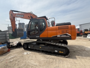 Excavadora Usada de Alta Calidad Doosan DX225 para Exportación Global, Sistema Hidráulico Original, Compatible con Contenedores y Envíos a Granel - Product Image 3