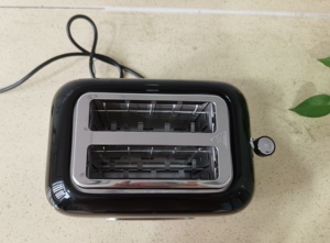 Máy nướng bánh mì bằng thép không gỉ có khe rộng 2 lát kèm theo ấm đun nước điện 1,7L và bộ nồi luộc trứng điện có sức chứa 6 quả trứng - Product Image 4