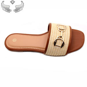 Dép nữ quai ngang thời trang chất lượng cao, bán buôn, bền, thích hợp cho mùa hè dành cho nữ - Product Image 4