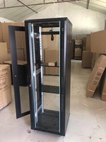 Armoire serveur 42U sur pied 600x1200mm 19 pouces avec porte perforée en maille verrouillable en acier SPCC pour centre de données - En stock