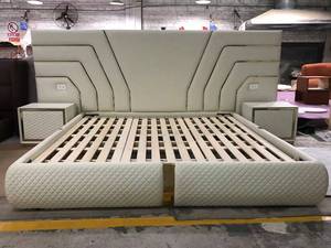 Bộ giường ngủ cỡ King cao cấp bọc da kiểu Ý, có đầu giường, thiết kế sang trọng - Product Image 4