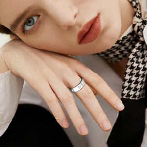 Bagues de <span class=keywords><strong>couple</strong></span> classiques haut de gamme Bochi Jewelry en acier inoxydable avec pierre naturelle, plaqué or 18 carats, anti-stress rotatives, vente en gros, best-seller - Product Image 3