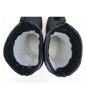<span class=keywords><strong>Bottes</strong></span> de pluie en caoutchouc écologiques YL3657 en gros, confortables, doublure en fausse fourrure, chaudes, pour les travailleurs. - Product Image 4