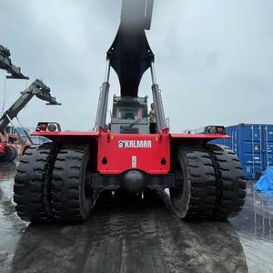 รถยกตู้คอนเทนเนอร์มือสองราคาถูก 45 ตัน ยี่ห้อ Kalmar รุ่น Reach Stacker สำหรับงานโลจิสติกส์ ใช้ในลานตู้คอนเทนเนอร์ รับประกัน 1 ปี - Product Image 4
