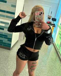 Floralcharm新款设计师长袖夹克连帽衫和短裤两件套秋季套装 - Product Image 3