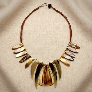 Collier artisanal en corne de buffle, chaîne vietnamienne, bijoux en gros pour fêtes, mariages, fiançailles, anniversaires, cadeau écologique - Product Image 3