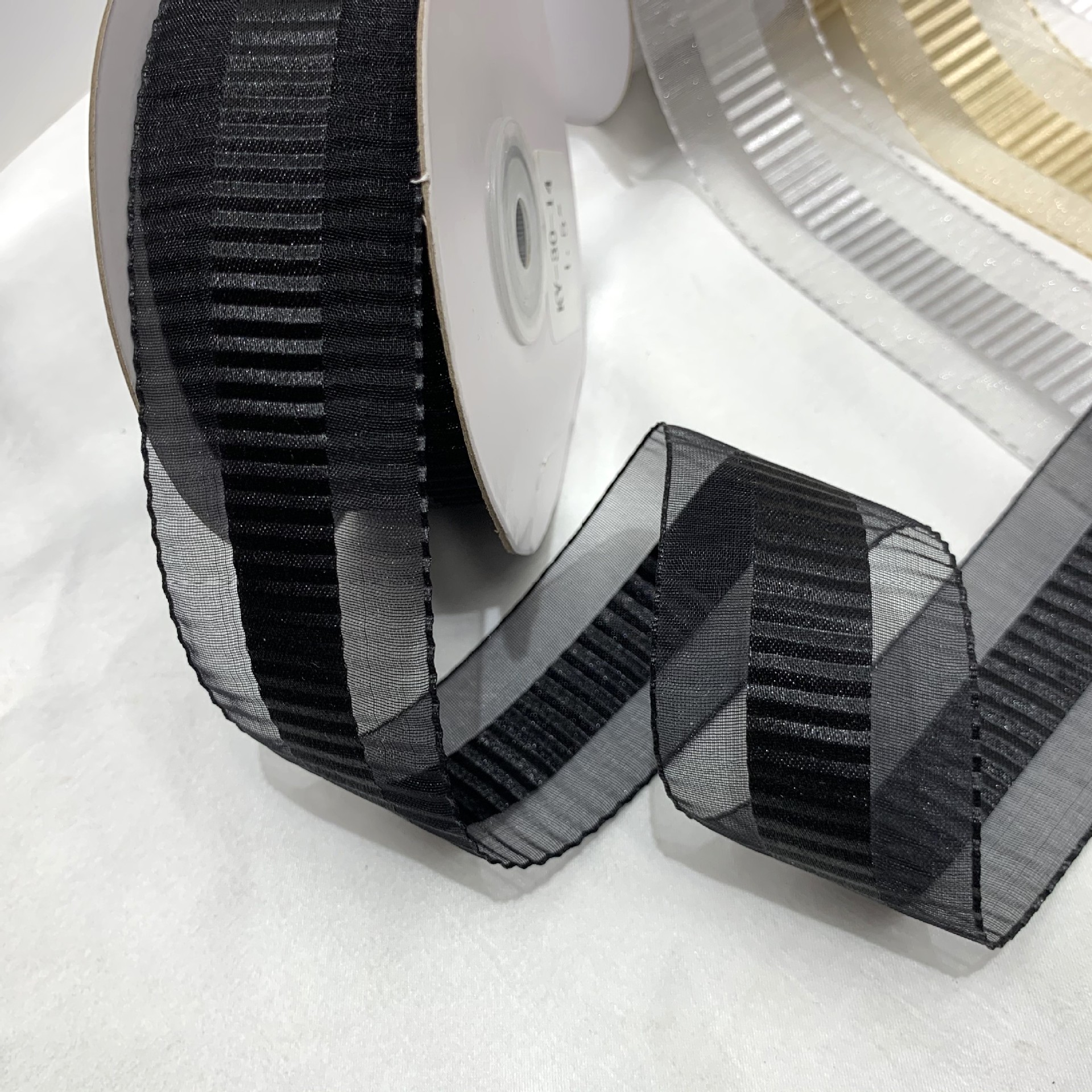 1.5 Inch Half Satin Half Yarn Fold Yarn Color Series Christmas Flower Packaging Ribbon Shoe Socks Bow Accessories China