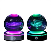 Veilleuse 3D Ciel Étoilé en Boule de Cristal Plastique, Base Tactile Lumineuse, Décoration de Bureau Moderne Minimaliste Créative, Ambiance Transfrontalière