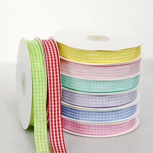 ริบบิ้นโพลีเอสเตอร์ลายสี่เหลี่ยมแบบม้วน ขายส่ง สำหรับงานปาร์ตี้คริสต์มาส - Product Image 1