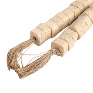 Ghirlanda di perle in travertino con nappe in iuta per decorare la casa, il bagno, l'ufficio, gli scaffali e il tavolino da caffè. - Product Image 4