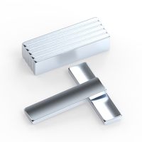 N52M Aimants en néodyme Segment de tuile à arc magnétique diamétral Ventilateur à moteur incurvé Matériaux magnétiques Type permanent-En vente