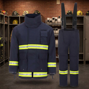 Combinaison de travail haute visibilité en polyester ignifuge, uniforme de sécurité réfléchissant pour les pompiers et les travailleurs industriels - Product Image 4