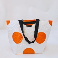 Sac fourre-tout personnalisé en PP tissé, écologique, avec finition brillante, impression CMJN, doubles poignées longues et courtes, logo brodé cousu