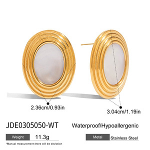 Charmantes boucles d'oreilles rétro en acier inoxydable plaqué or 18 carats pour femmes avec coquille ovale et design fileté - Product Image 5