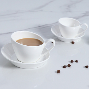 Assiette irrégulière d'hôtel Ustensiles de cuisine commerciaux Assiette de restaurant Fournitures d'hôtel et de restaurant Assiette d'hôtel et tasse à <span class=keywords><strong>café</strong></span> en gros - Product Image 2