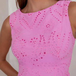 Conjunto de Dos Piezas: Top Sin Mangas con Cuello Redondo y Vestido Bordado con Aberturas, Diseño de Fábrica, Vestido de Rayón de Alta Calidad - Product Image 6