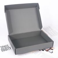 Boîte de rangement Boîte cadeau d'emballage ondulé à trois couches Boîte d'emballage en papier pliante en carton multicolore