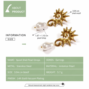 Boucles d'oreilles pendantes en forme de spirale dorée avec perle, en acier inoxydable plaqué or 14 carats sous vide, bijoux sculpturaux et imposants - Product Image 2