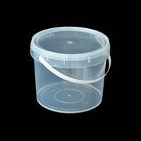Vente en gros Bon marché Récipient en plastique de qualité alimentaire 22oz/24oz/32oz/34oz/50.07oz/64oz/80oz avec poignée et couvercle en plastique