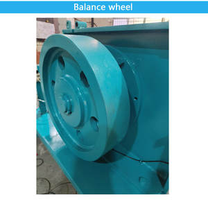 Granulateur de plastique lourd Xucai 37kw, rempli d'eau, barrière, broyeur de cônes de circulation en plastique, verrou de sécurité - Product Image 4