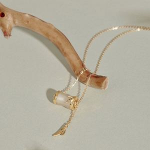 Collier pendentif en jade Hetian en forme de bambou, chaîne à maillons en argent S925 plaqué or 22 carats, design élégant de style chinois Dylam pour femmes - Product Image 6