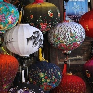 Colorful Decorative Hanging <b>Lanterns</b>, Traditional Vietnamese <b>Lanterns</b>, Silk <b>Lanterns</b> - Product Image 5