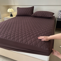 Protège-matelas matelassé respirant pour lit Queen Size, couleur unie, avec fonction imperméable, en tissu brossé, style uni