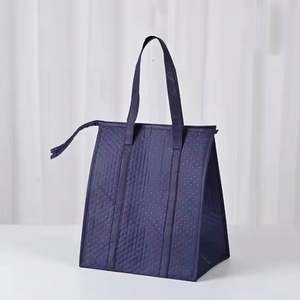 Sac isotherme jetable non tissé laminé à bas prix pour boissons individuelles, idéal pour les plats à emporter et les sacs à lunch pour les commerces de boissons - Product Image 1