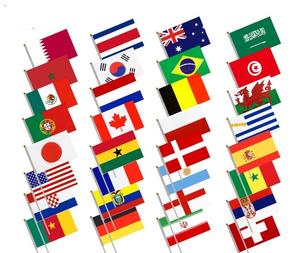 Фабричная индивидуальная футбольная спортивная игра, приветливый полиэфирный ручной флаг с пластиковым флагштоком - Product Image 1