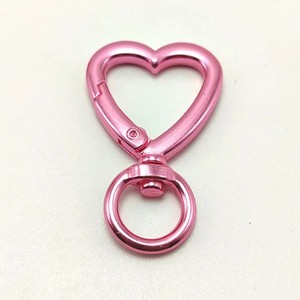 Llavero de metal de alta calidad con resorte en forma de corazón de 41*26mm, con mosquetón giratorio, accesorio de moda para <span class=keywords><strong>bricolaje</strong></span> y equipaje. - Product Image 5
