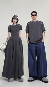 Abito estivo da donna in stile coreano di alta gamma, a maniche corte, con scollo rotondo, vita aderente e spalle dritte. - Product Image 4