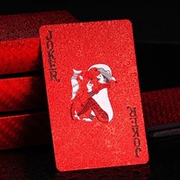 Jeu de cartes à jouer au poker en plastique rouge avec logo personnalisé vente en gros pour jeu de société avec emballage personnalisé pour utilisation promotionnelle