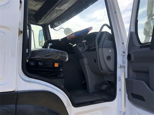 รถบรรทุกหัวลากมือสอง Sinotruk Euro2 ดีเซล 6x4 พวงมาลัยขวา รุ่น HOWO 10 ล้อ รับน้ำหนัก 21-30 ตัน 371 แรงม้า พร้อมกล้องมองหลัง 360 องศา - Product Image 5