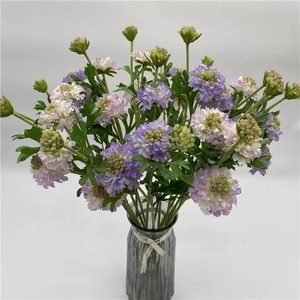 Fleurs artificielles de Scabiosa blanches et violettes à 3 têtes de haute qualité, fleurs de Cyclobalanopsis en soie pour arrangements de mariage - Product Image 1