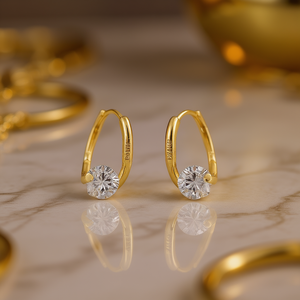 Pendientes de Aro Dorados Davie con Diamantes Redondos de Corte Brillante en Engaste de Garra, Joyería Fina Clásica para Mujer - Product Image 2