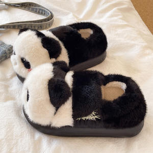 แฟชั่นฤดูหนาวสำหรับผู้หญิง ดีไซน์ต้นคริสต์มาสน่ารัก บุผ้าฝ้าย หนังไมโครไฟเบอร์ด้านบน บุขนนุ่ม อุ่น ระบายอากาศได้ดี กันลื่น - Product Image 1