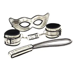 Sm High End 3Pcs Set Bdsm Queen Bondage Kits Handboeien Oogmasker Zweep Volwassen Spelletjes Beperkingen