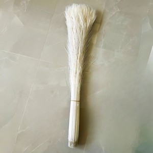 Plumes de paon blanchies 80-90CM Plumes de paon pour projets décoratifs de luxe Solutions et costumes personnalisés DIY Craft Floral - Product Image 4
