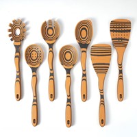 Ensemble d'ustensiles de cuisine antibactériens 7 pièces en fibre de pin, tendance 2025, avec cuillère de cuisson, compatibles lave-vaisselle et micro-ondes, marron clair