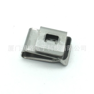 Clip de câblage en forme de C en acier inoxydable pour la fixation des câbles de panneaux solaires, 4 mm² - Product Image 3