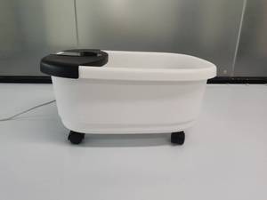 Baignoire de pédicure OEM avec roues, bulles, lumière rouge, chaleur, 3 accessoires de pédicure, fonction musicale, tension universelle, massage par rouleaux - Product Image 5