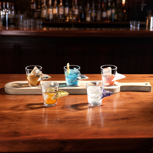 Copa de cóctel de cristal de lujo con relieve de cabeza de animal, sin plomo, base gruesa, mango con forma de tiburón creativo, capacidad de 60 ml - Product Image 3